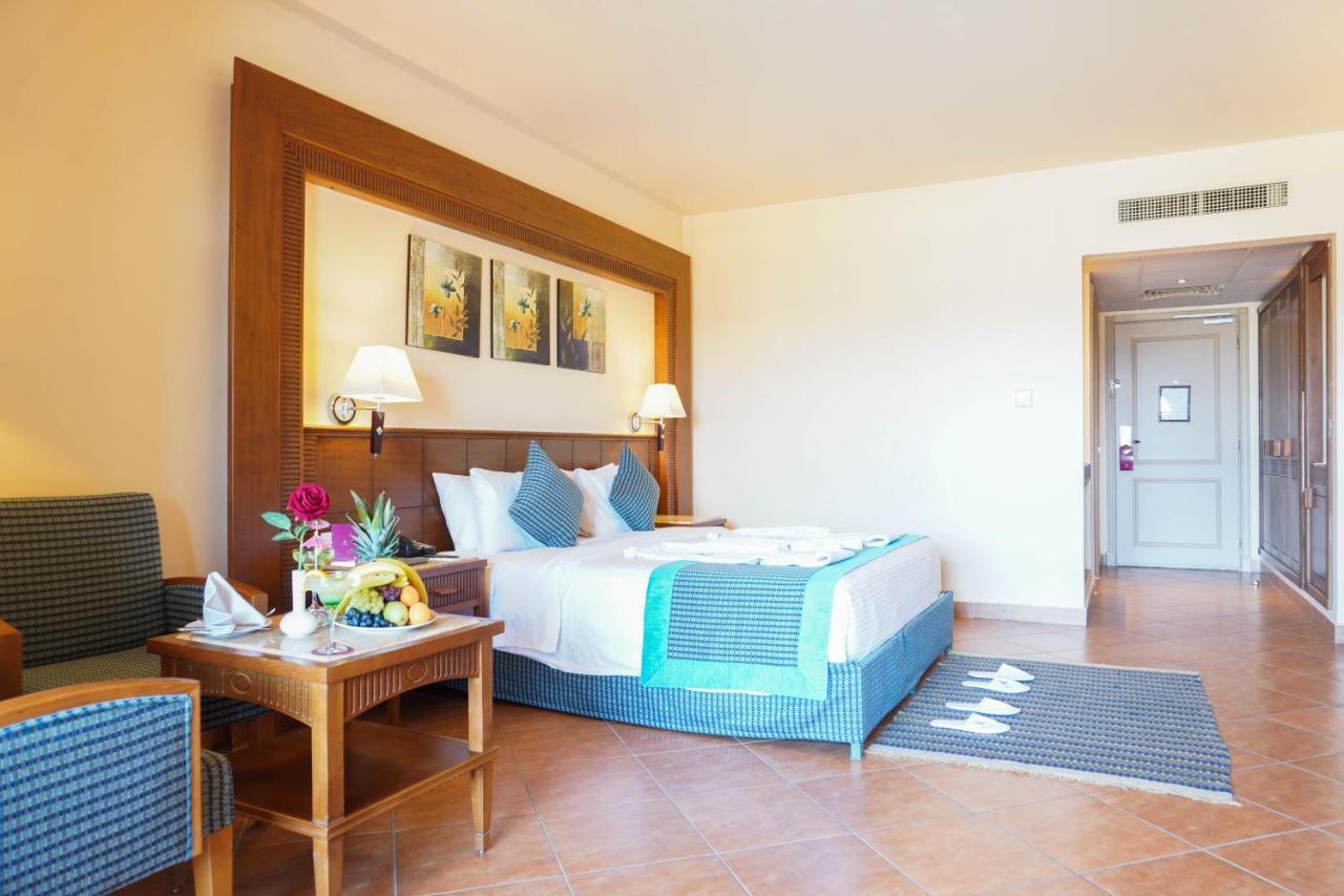 Charmillion Club Aquapark Hotel Sharm el-Sheikh Bilik gambar A room at the Hilton Sharm El Sheikh