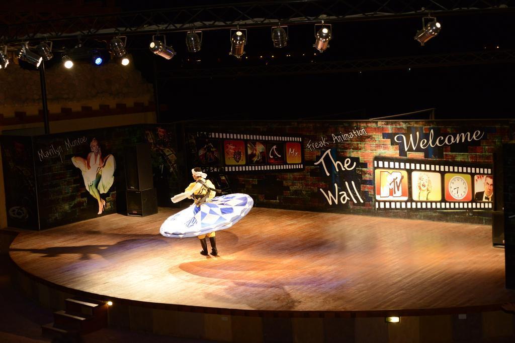 Charmillion Club Aquapark Hotel Sharm el-Sheikh Luaran gambar The Wall Live